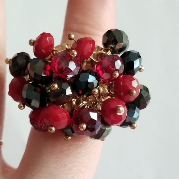 Ring - Chunky beaded chacha ring red black gold tone elastic stretch adjustable - Picture 1 of 16